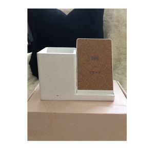 “Soar” Apple + Android Charger + Holder